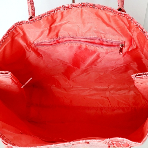 Women Large Pink Croccodile Print Tote - Picture 9 of 11